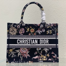 Dior Shopping Bags